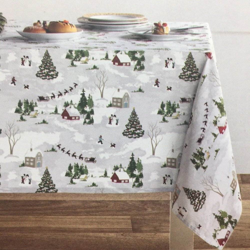 Envogue Christmas Tree Village Tablecloth Santa Sleigh Snowman Reindeer 60x102